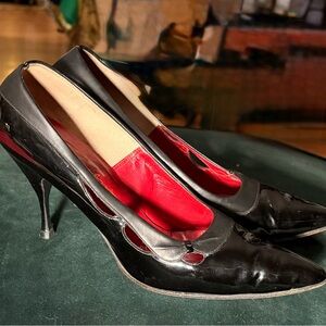 ♥️ True Vintage ♥️ 1950s Elegant Black Patent Leather Stiletto Heels 7 - 7 1/2